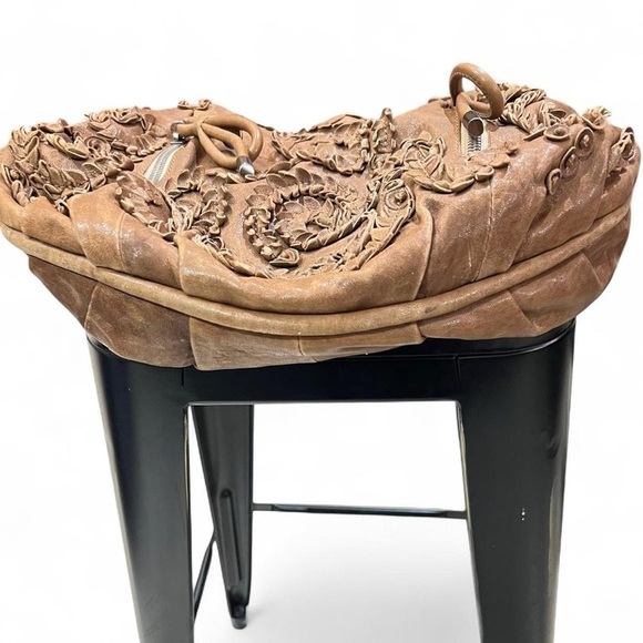 Lockheart by Isabella Fiori - Picture 6 of 15